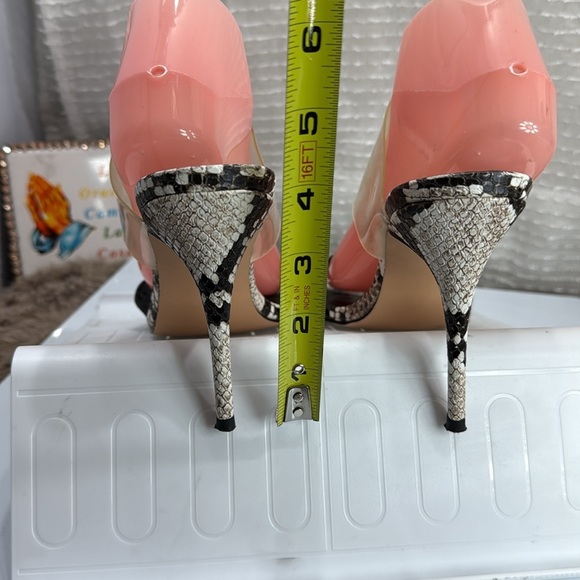 (N8) Steve Madden Snake print heels with clear criss-cross straps, Sz 9.5 women - Picture 3 of 12